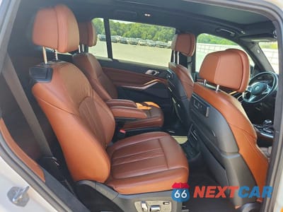 Zdjęcie 10 z 12 samochodu: 2022 BMW X7 M50I VIN:5UXCX6C0XN9M42616 - miniatura