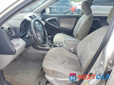 Zdjęcie 7 z 13 samochodu: 2011 TOYOTA RAV4 BASE VIN:2T3ZF4DV3BW104886 - miniatura