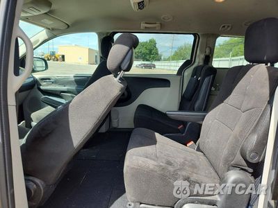 Zdjęcie 11 z 13 samochodu: 2013 DODGE GRAND CARAVAN SE VIN:2C4RDGBG7DR622590 - miniatura