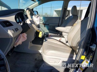 Zdjęcie 7 z 13 samochodu: 2012 TOYOTA SIENNA XLE 8-PASSENGER VIN:5TDYK3DC2CS225914 - miniatura