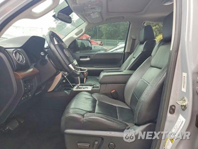 Zdjęcie 7 z 12 samochodu: 2018 TOYOTA TUNDRA CREWMAX LIMITED VIN:5TFHW5F19JX765635 - miniatura