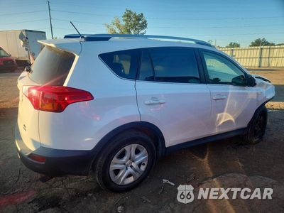Trzecie zdjęcie samochodu z tyłu: 2015 TOYOTA RAV4 LE VIN:JTMBFREV5FD098217 - miniatura