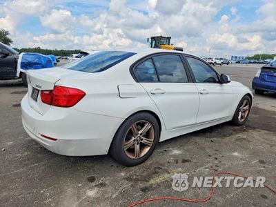Trzecie zdjęcie samochodu z tyłu: 2015 BMW 320 I VIN:WBA3B1G55FNT64745 - miniatura