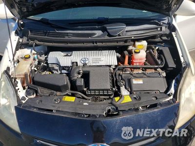 Zdjęcie 11 z 13 samochodu: 2013 TOYOTA PRIUS THREE VIN:JTDKN3DU7D1689379 - miniatura