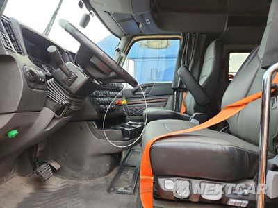 Zdjęcie 7 z 13 samochodu: 2025 INTERNATIONAL LT625 SEMI TRUCK VIN:3HSDZSZR7SN776146 - miniatura