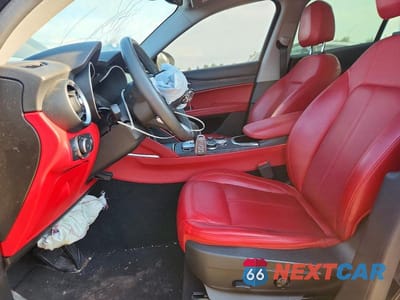 Zdjęcie 7 z 12 samochodu: 2020 ALFA ROMEO STELVIO VIN:ZASPAKAN3L7C98368 - miniatura