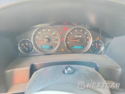 Zdjęcie 9 z 12 samochodu: 2006 JEEP COMMANDER VIN:1J8HH48K46C343788 - miniatura
