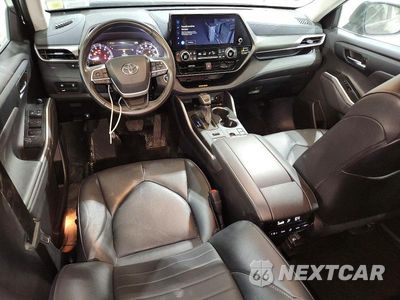 Zdjęcie 8 z 13 samochodu: 2024 TOYOTA HIGHLANDER XLE VIN:5TDKDRBH7RS567501 - miniatura