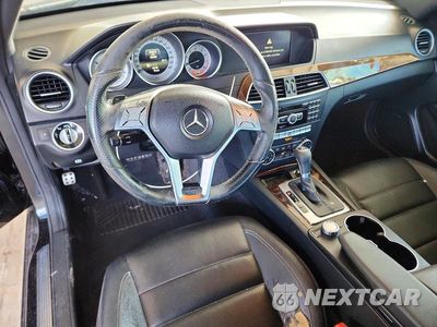 Zdjęcie 8 z 12 samochodu: 2015 MERCEDES-BENZ C 250 VIN:WDDGJ4HB3FG364962 - miniatura