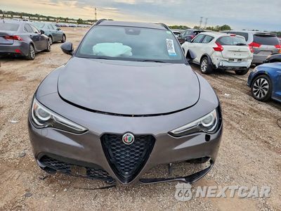 Piąte zdjęcie samochodu w środku: 2022 ALFA ROMEO STELVIO TI VIN:ZASPAKBN4N7D47773 - miniatura