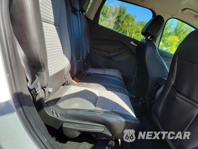 Zdjęcie 10 z 12 samochodu: 2017 FORD ESCAPE SE VIN:1FMCU9GDXHUE67389 - miniatura