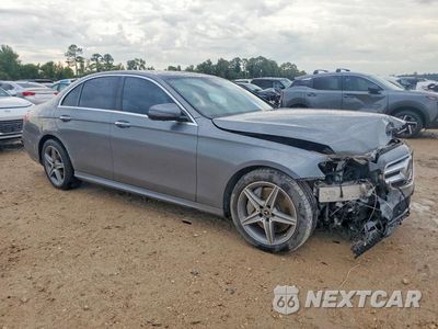 Czwarte zdjęcie samochodu z boku: 2019 MERCEDES-BENZ E 300 VIN:WDDZF4JB4KA563438 - miniatura