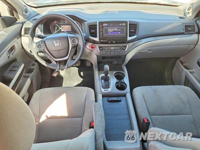 Zdjęcie 8 z 12 samochodu: 2017 HONDA PILOT EX VIN:5FNYF6H47HB099294 - miniatura