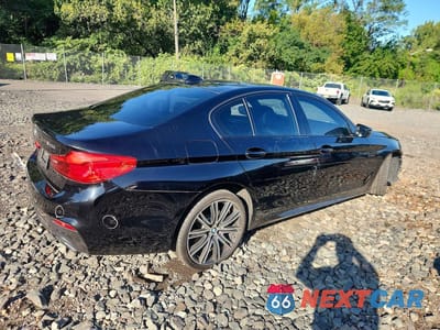 Trzecie zdjęcie samochodu z tyłu: 2019 BMW 540 XI VIN:WBAJE7C53KWW42120 - miniatura