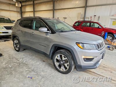 Czwarte zdjęcie samochodu z boku: 2019 JEEP COMPASS LIMITED VIN:3C4NJDCB2KT790804 - miniatura