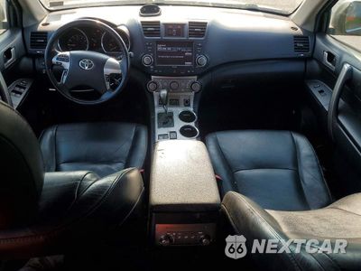 Zdjęcie 8 z 12 samochodu: 2012 TOYOTA HIGHLANDER SE VIN:5TDBK3EH6CS156371 - miniatura