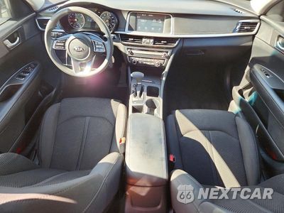 Zdjęcie 8 z 12 samochodu: 2019 KIA OPTIMA LX VIN:5XXGT4L32KG367096 - miniatura
