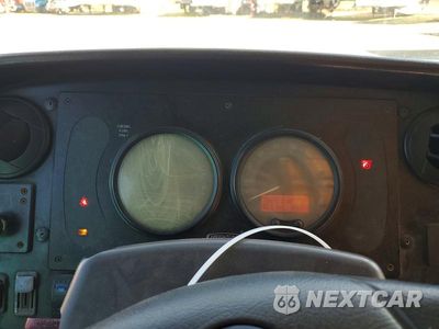Zdjęcie 9 z 13 samochodu: 2007 FREIGHTLINER CHASSIS M LINE WALK-IN VAN VIN:4UZAANBW17CY45105 - miniatura