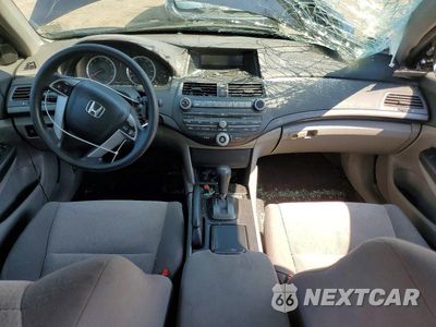 Zdjęcie 8 z 12 samochodu: 2010 HONDA ACCORD LX VIN:1HGCP2F32AA107490 - miniatura