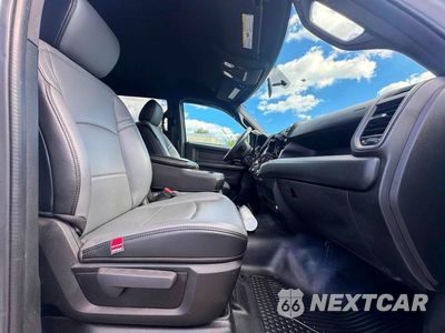 Piąte zdjęcie samochodu w środku: 2022 RAM 3500 VIN:3C7WRTCL6NG235077 - miniatura