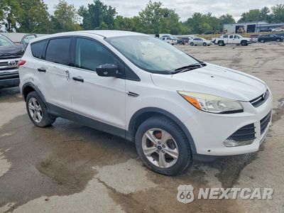 Czwarte zdjęcie samochodu z boku: 2014 FORD ESCAPE SE VIN:1FMCU0GX9EUB59776 - miniatura