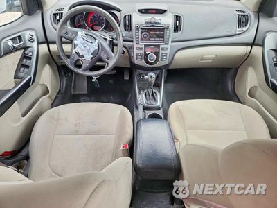 Zdjęcie 8 z 13 samochodu: 2013 KIA FORTE5 EX VIN:KNAFU5A20D5656555 - miniatura