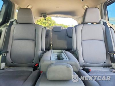 Zdjęcie 10 z 14 samochodu: 2020 HONDA ODYSSEY EX VIN:5FNRL6H53LB018774 - miniatura