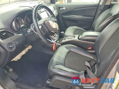 Zdjęcie 7 z 13 samochodu: 2019 DODGE JOURNEY CROSSROAD VIN:3C4PDCGG9KT680431 - miniatura