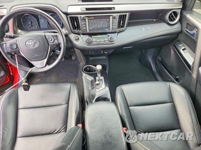 Zdjęcie 8 z 13 samochodu: 2016 TOYOTA RAV4 LIMITED VIN:JTMDFREV1GJ072256 - miniatura