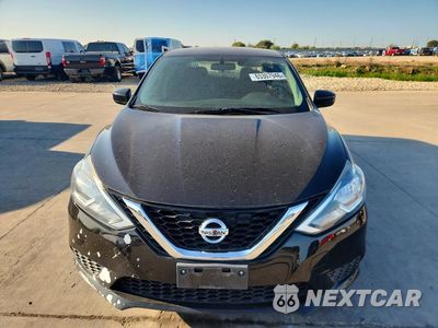 Piąte zdjęcie samochodu w środku: 2017 NISSAN SENTRA S VIN:3N1AB7AP9HY342618 - miniatura