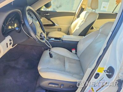 Zdjęcie 7 z 12 samochodu: 2013 LEXUS IS 250 VIN:JTHCF5C21D5063802 - miniatura