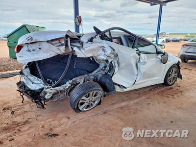 Trzecie zdjęcie samochodu z tyłu: 2018 HYUNDAI ELANTRA VALUE EDITION VIN:5NPD84LFXJH372368 - miniatura