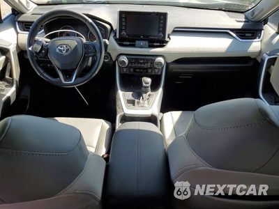 Zdjęcie 8 z 14 samochodu: 2021 TOYOTA RAV4 XLE PREMIUM VIN:2T3A1RFV5MC150035 - miniatura
