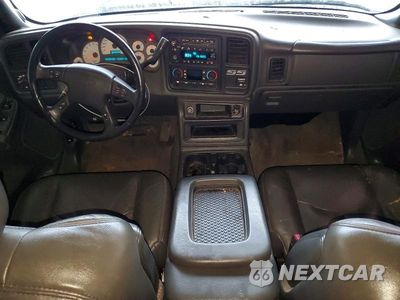 Zdjęcie 8 z 12 samochodu: 2003 CHEVROLET SILVERADO K1500 VIN:2GCEK19N231362361 - miniatura