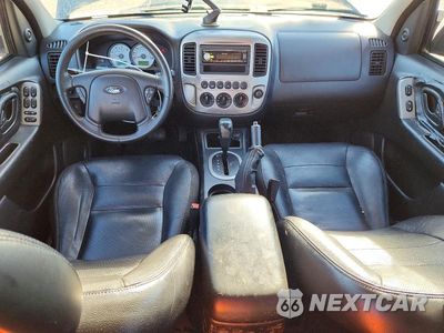 Zdjęcie 8 z 13 samochodu: 2005 FORD ESCAPE LIMITED VIN:1FMYU04195KB17433 - miniatura