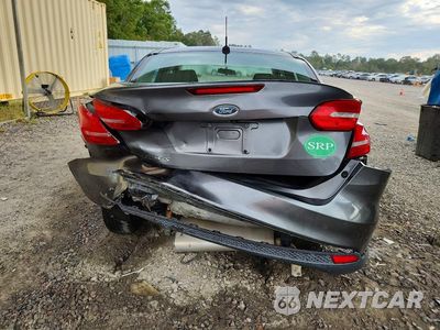 Zdjęcie 6 z 12 samochodu: 2018 FORD FOCUS S VIN:1FADP3E21JL307532 - miniatura