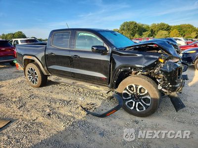 Czwarte zdjęcie samochodu z boku: 2025 GMC CANYON AT4 VIN:1GTP2DEKXS1238364 - miniatura