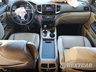 Zdjęcie 8 z 13 samochodu: 2017 HONDA PILOT EXL VIN:5FNYF5H53HB012865 - miniatura