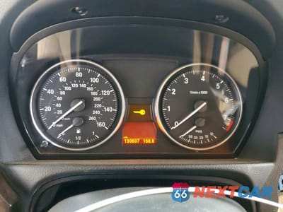 Zdjęcie 9 z 12 samochodu: 2009 BMW 328 XI SULEV VIN:WBAPK53539A644447 - miniatura