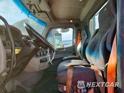 Zdjęcie 7 z 12 samochodu: 2019 PETERBILT 579 SEMI TRUCK VIN:1XPBA48X8KD478661 - miniatura