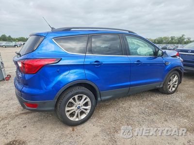 Trzecie zdjęcie samochodu z tyłu: 2019 FORD ESCAPE SEL VIN:1FMCU9HD2KUA91454 - miniatura