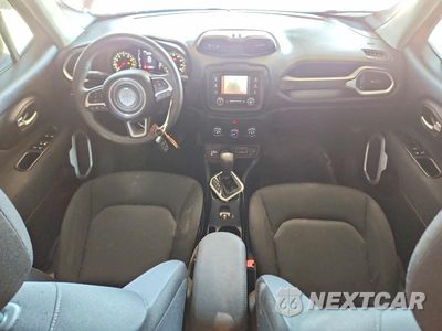 Zdjęcie 8 z 12 samochodu: 2020 JEEP RENEGADE SPORT VIN:ZACNJBAB4LPL51505 - miniatura
