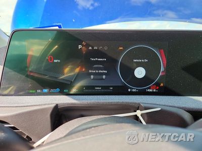 Zdjęcie 9 z 13 samochodu: 2023 KIA EV6 WIND VIN:KNDC34LA7P5611267 - miniatura