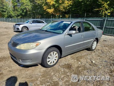 2005 TOYOTA CAMRY LE 4T1BE32K05U968704 - główne zdjęcie licytacji z USA - miniatura
