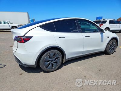 Trzecie zdjęcie samochodu z tyłu: 2023 TESLA MODEL Y VIN:7SAYGAEE2PF627919 - miniatura