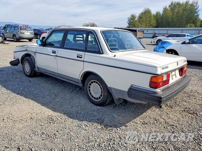 Drugie zdjęcie samochodu z przodu: 1989 VOLVO 244 DL VIN:YV1AX8846K1365361 - miniatura