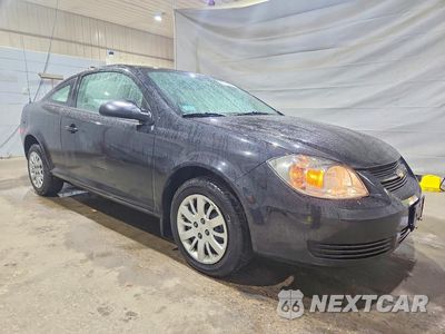Czwarte zdjęcie samochodu z boku: 2010 CHEVROLET COBALT LS VIN:1G1AB1F57A7122413 - miniatura