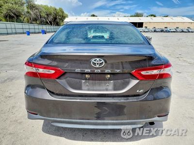 Zdjęcie 6 z 12 samochodu: 2018 TOYOTA CAMRY L VIN:4T1B11HK9JU036454 - miniatura