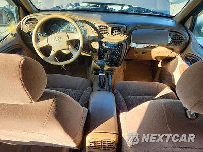 Zdjęcie 8 z 14 samochodu: 2003 CHEVROLET TRAILBLAZER VIN:1GNDS13S632306747 - miniatura