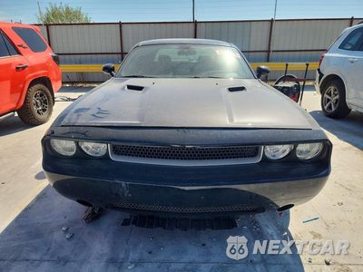 Piąte zdjęcie samochodu w środku: 2014 DODGE CHALLENGER SXT VIN:2C3CDYAG5EH266973 - miniatura